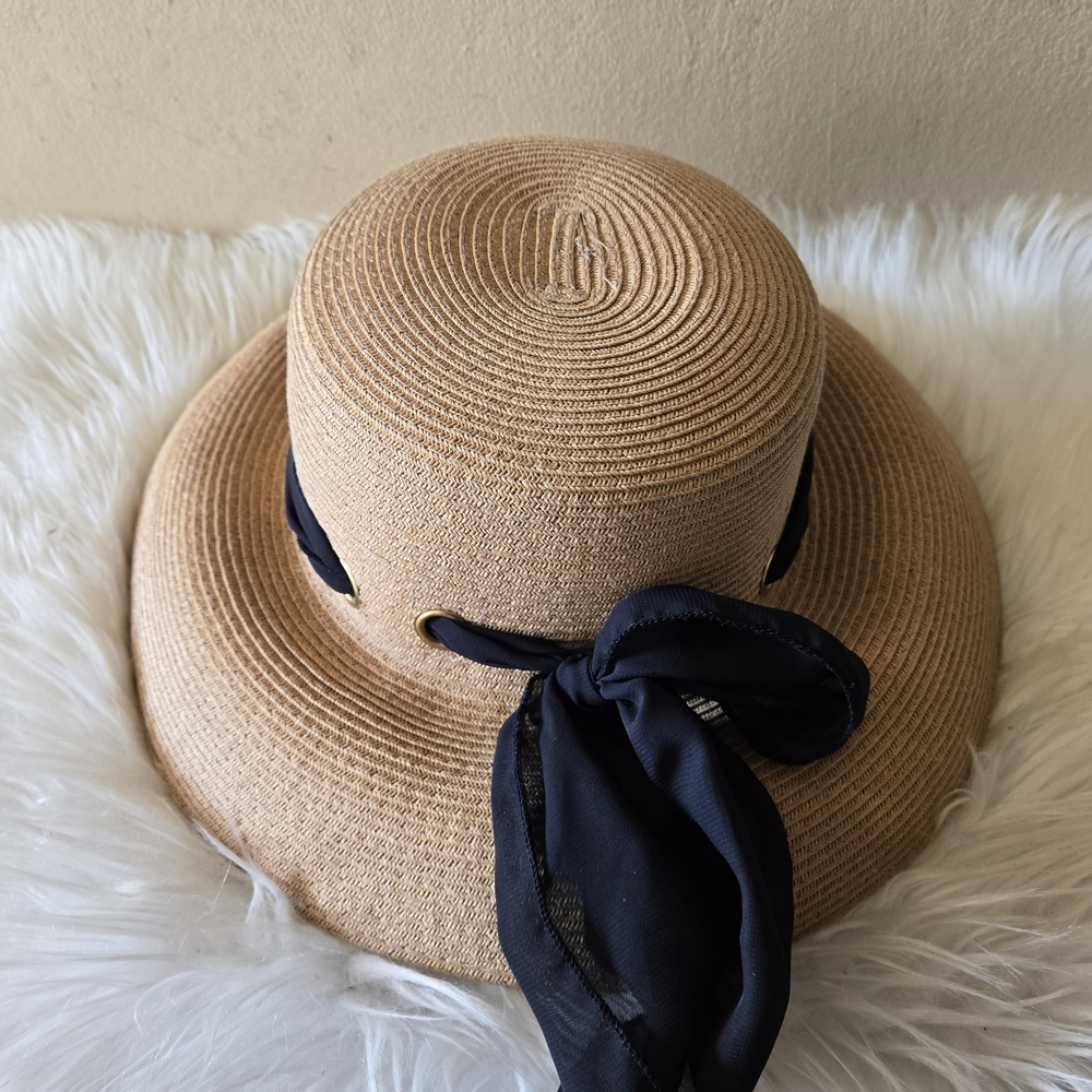 Elegant Tan Sun Hat with Black Ribbon 100 % Paper - Picture 6 of 8